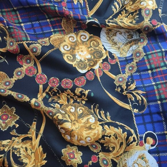 🏴󠁧󠁢󠁳󠁣󠁴󠁿🇬🇧Tartan & Baroque Square Scarf - Picture 7 of 9